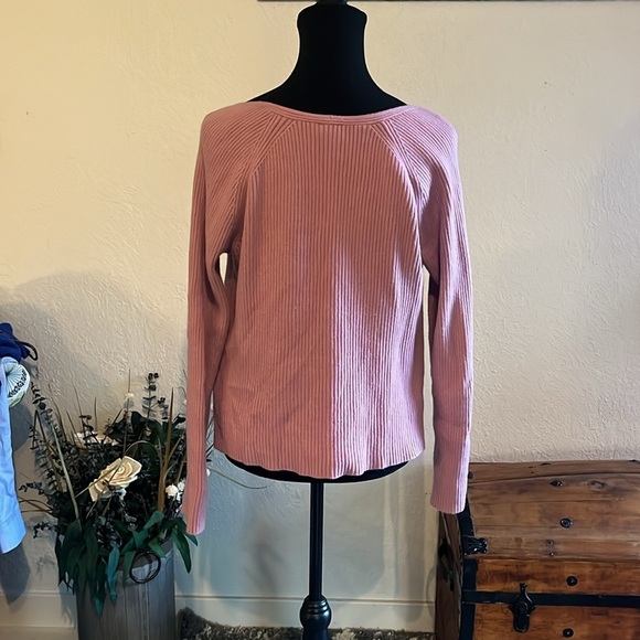 Abercrombie & Fitch Pink Sweater | Size M - Picture 4 of 7